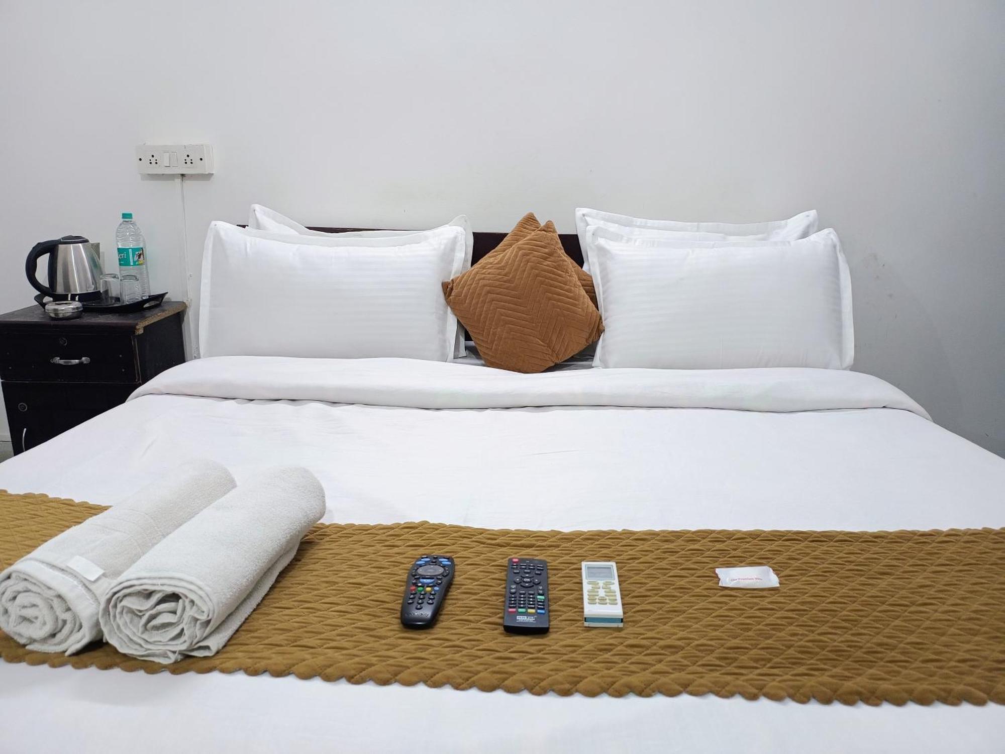 Hotel Hauz Khas Fort View نيودلهي المظهر الخارجي الصورة