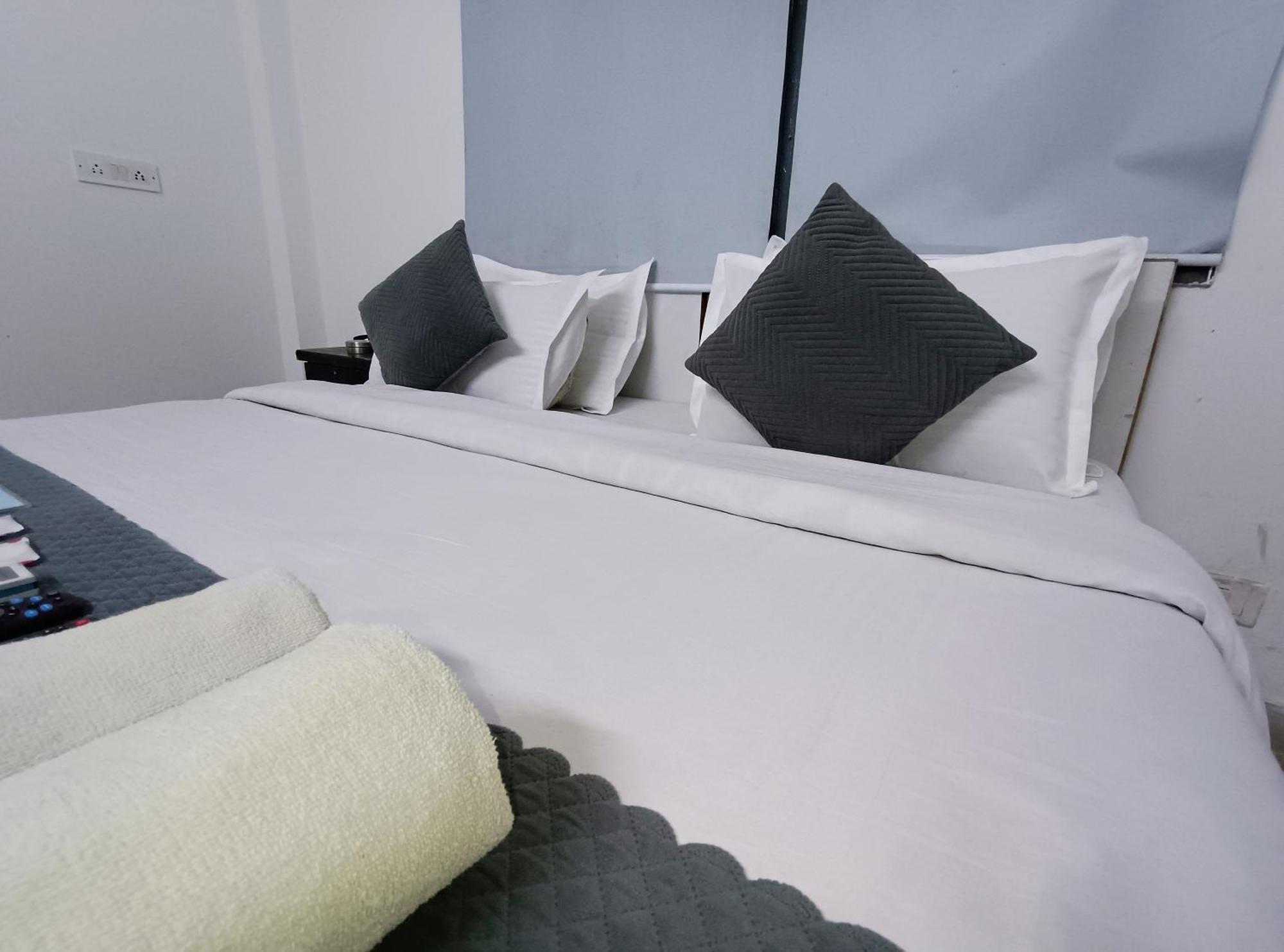 Hotel Hauz Khas Fort View نيودلهي المظهر الخارجي الصورة